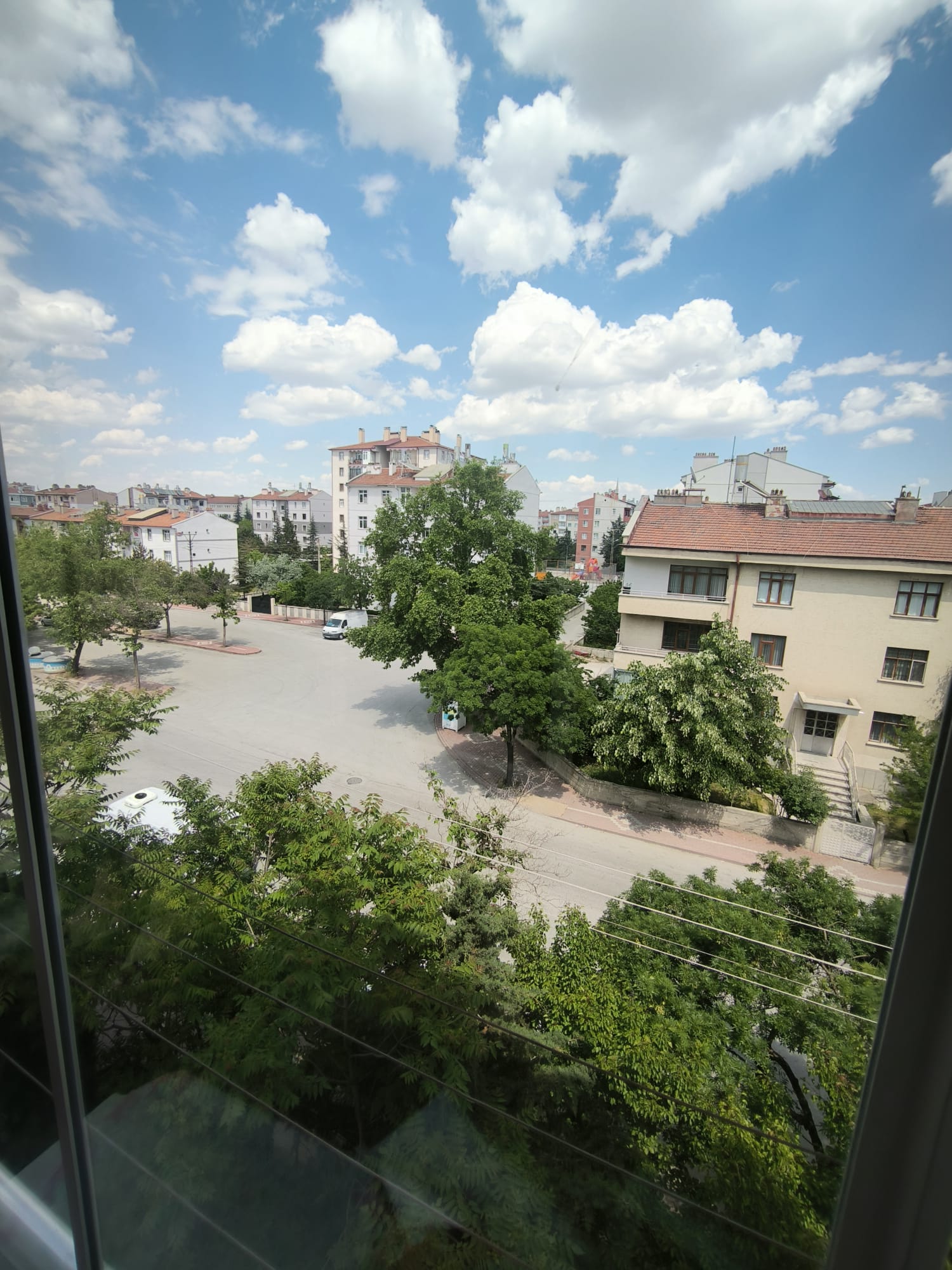 ŞEYH ŞAMİL MAHALLESİN DE SATILIK 3+1 BAKIM LI DAİRE